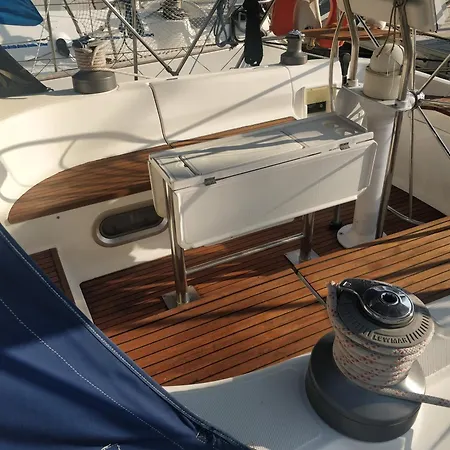 Πλωτό κατάλυμα Slalom -dufour 45 Classic